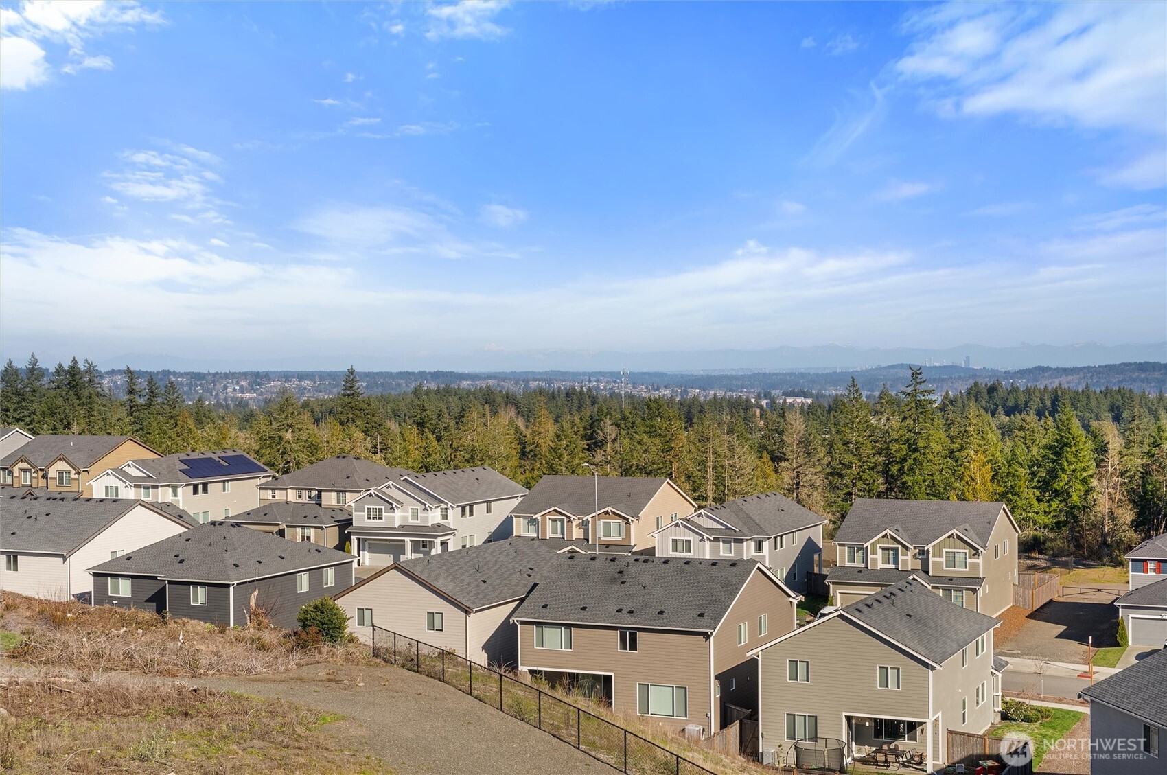 1323 Baker Hts Loop Bremerton, WA 98312 - Photo 32 of 35