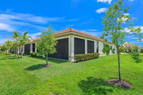 $895,000 | 11975 Vivar Run, Parkland, FL 33076