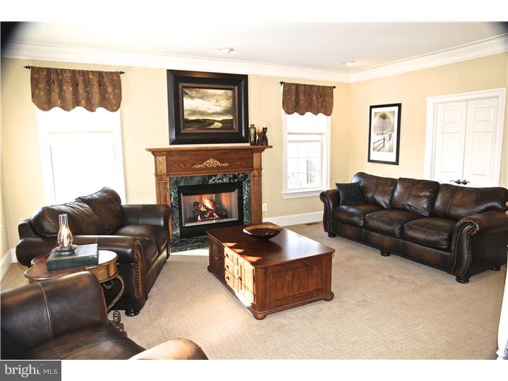 2619 Wayland Road Berwyn, PA 19312 - Photo 11 of 25 Living Room