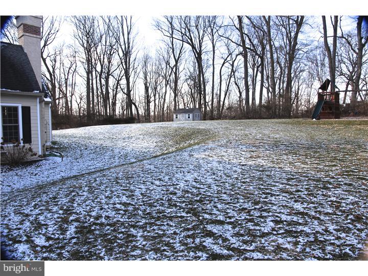 2619 Wayland Road Berwyn, PA 19312 - Photo 4 of 25 Exterior Back