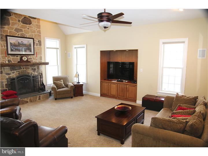 2619 Wayland Road Berwyn, PA 19312 - Photo 8 of 25 Family Room
