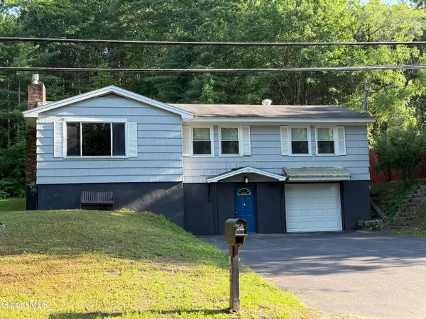 $199,000 | 409 West Fulton Street, Gloversville, NY 12078