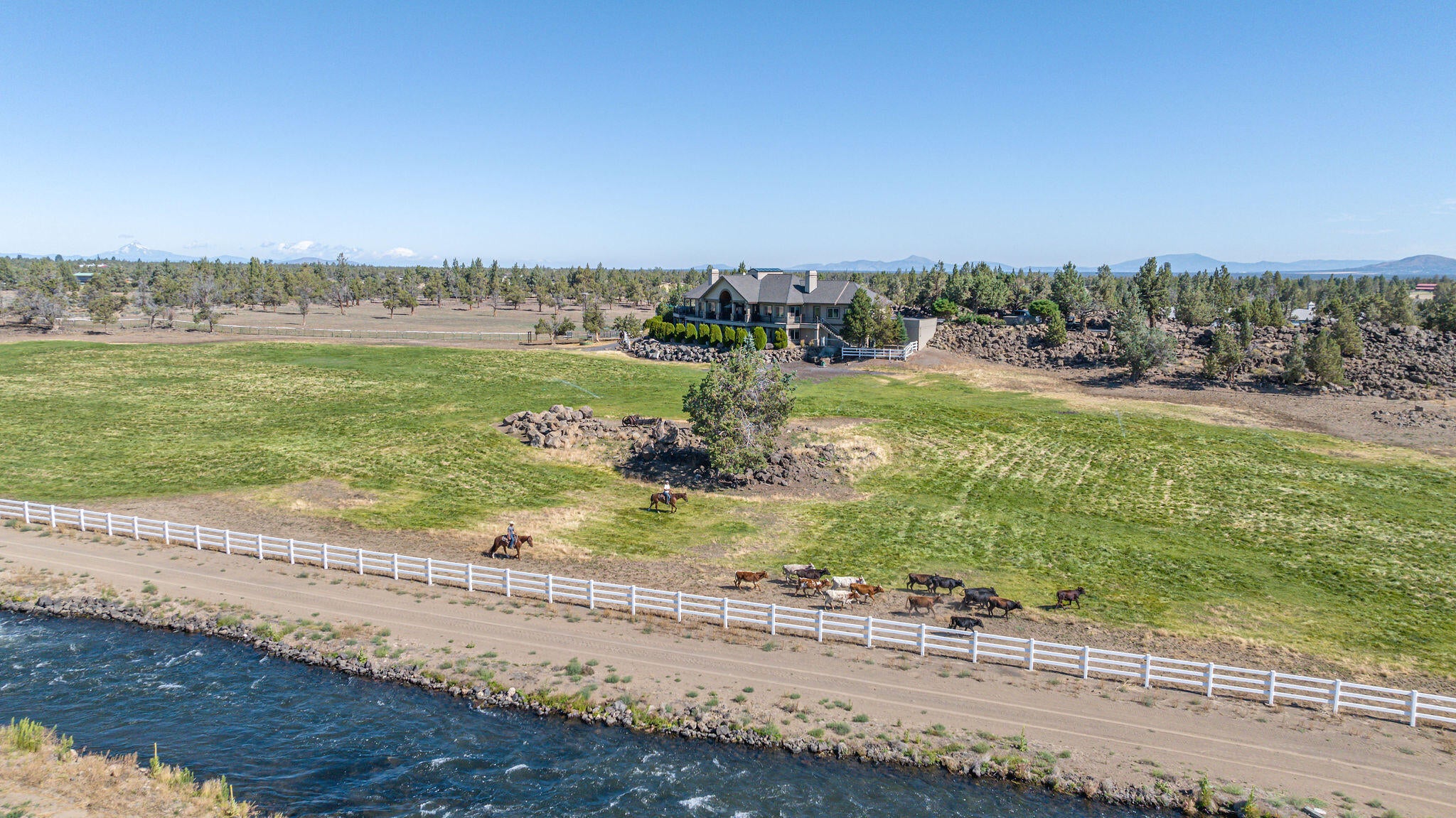 23770 Dodds Road Bend, OR 97701 - Photo 84 of 90 DJI_0284