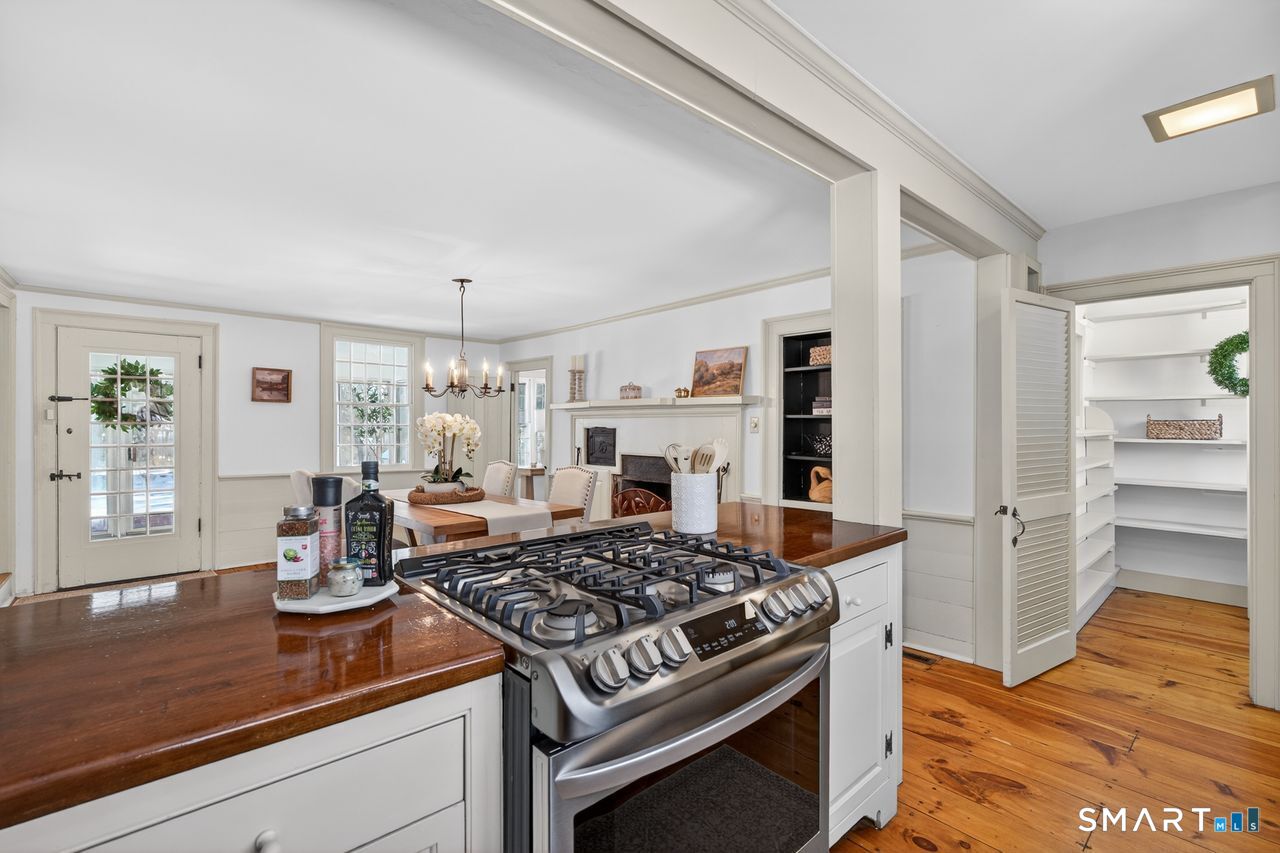 243 Mile Creek Road Old Lyme, CT 06371 - Photo 7 of 40