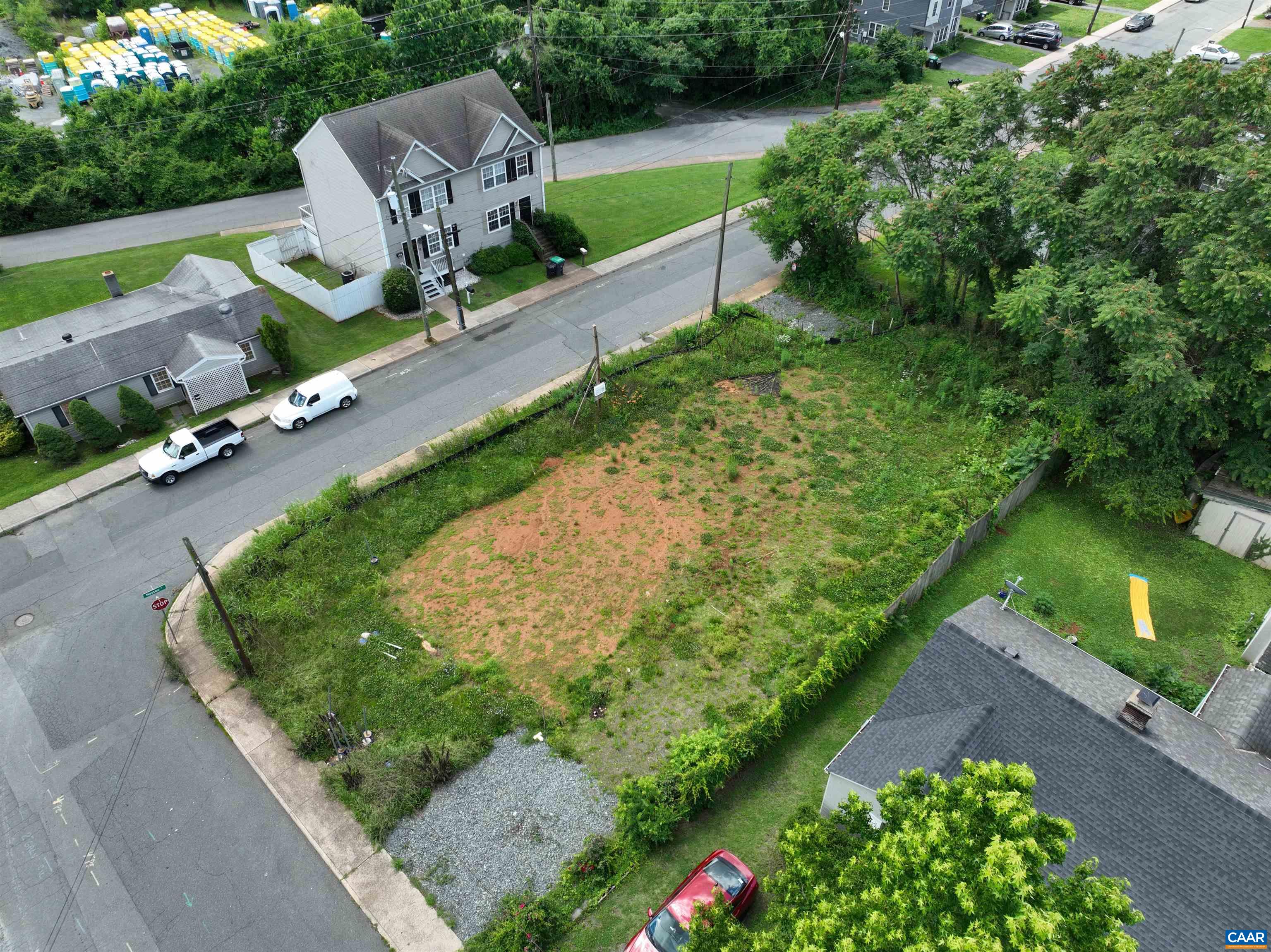 1418 Hampton Street Charlottesville, VA 22902 - Photo 18 of 27 a view of a garden with a yard
