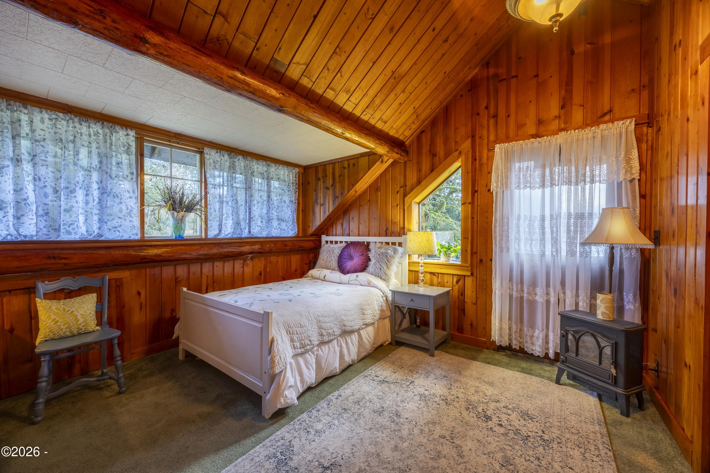 1491 Hamer Road Siletz, OR 97380 - Photo 27 of 45 Upstairs En Suite Bedroom 2