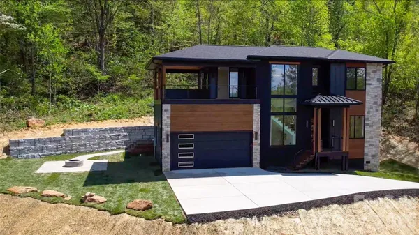 $1,020,000 | 134 View Ridge Parkway, Leicester, NC 28748