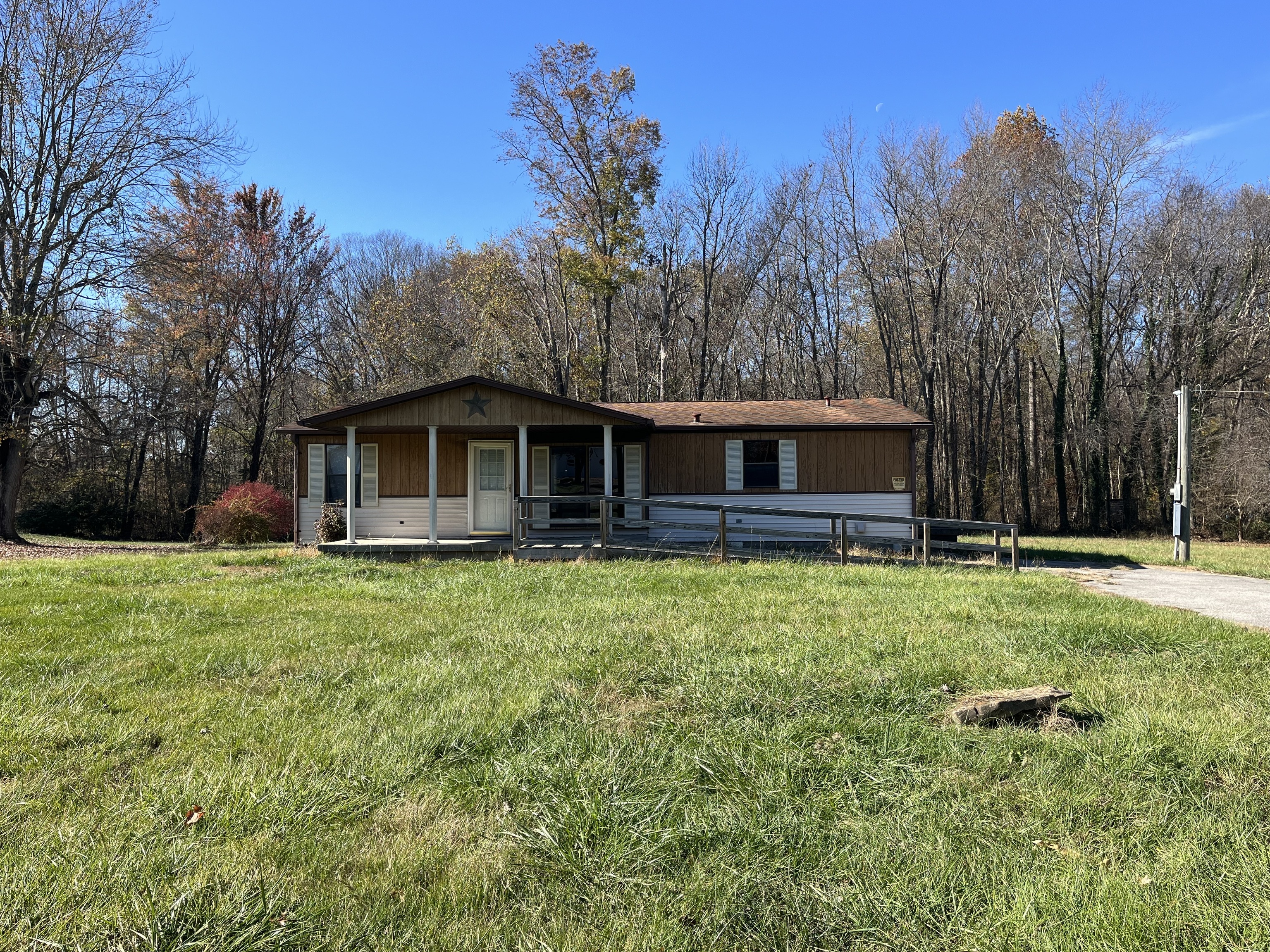 3237 Coffee Pot Road Austin, IN 47102 - Photo 4 of 18 Gallery Image 4