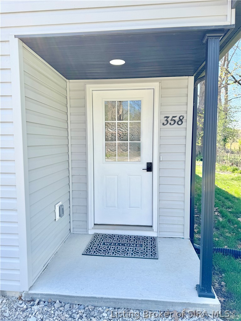 358 Oak Street Austin, IN 47102 - Photo 7 of 23 Front Porch