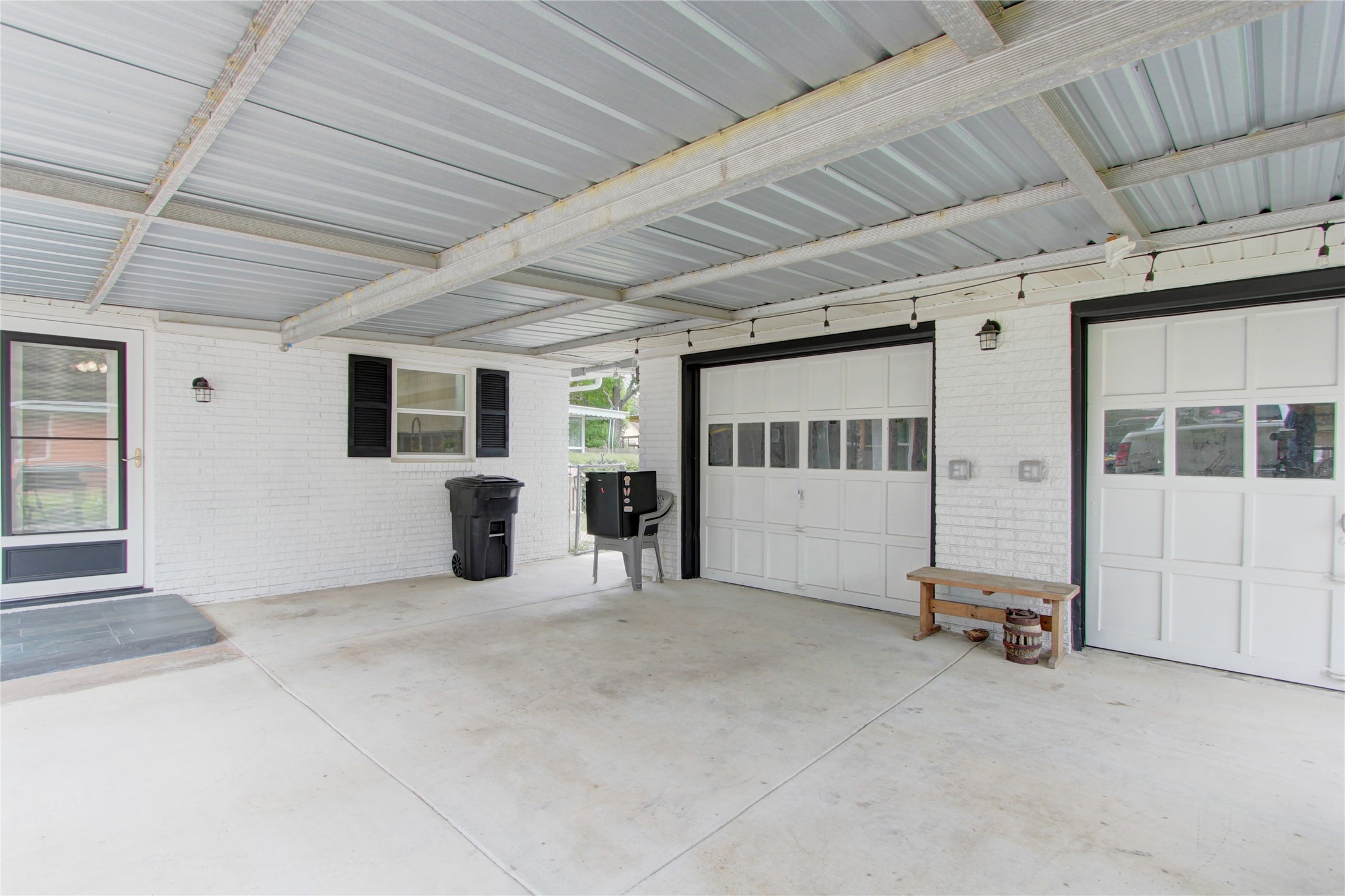 1904 Pine Street Liberty, TX 77575 - Photo 27 of 33 a view of a livingroom with furniture