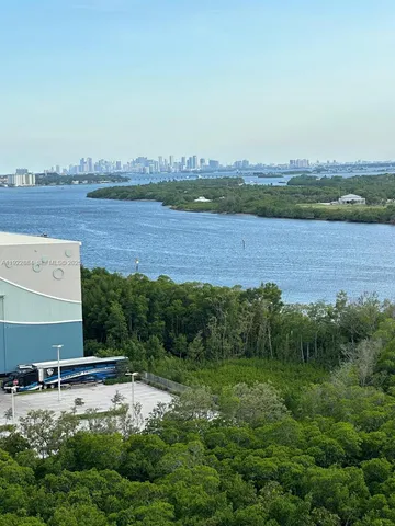 $4,500 | 100 Bayview Drive, Unit 1521, Sunny Isles Beach, FL 33160