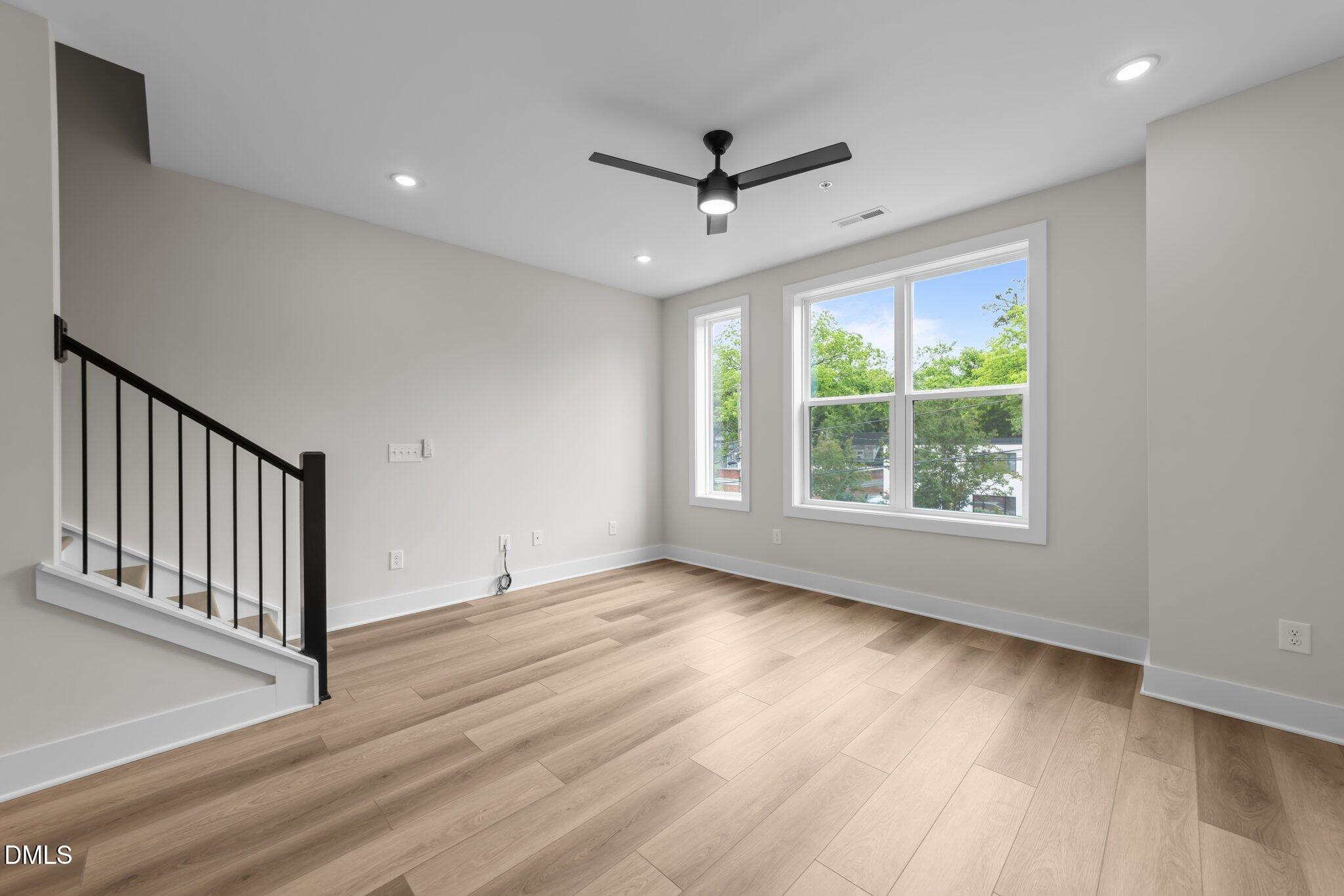 710 West North Street, Unit 101 Raleigh, NC 27603 - Photo 10 of 48 21-web-or-mls-3D5A1760