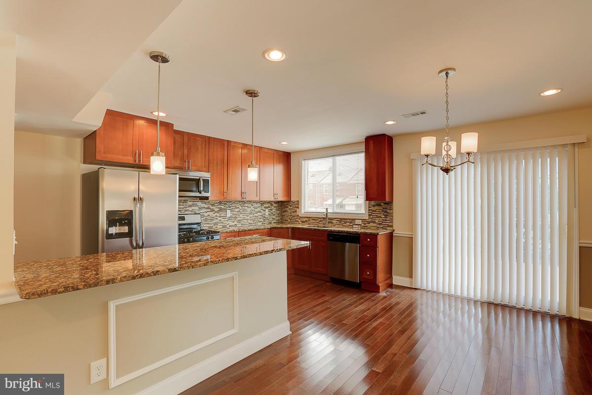3934 Cedardale Road Baltimore, MD 21215 - Photo 14 of 30 Kitchen