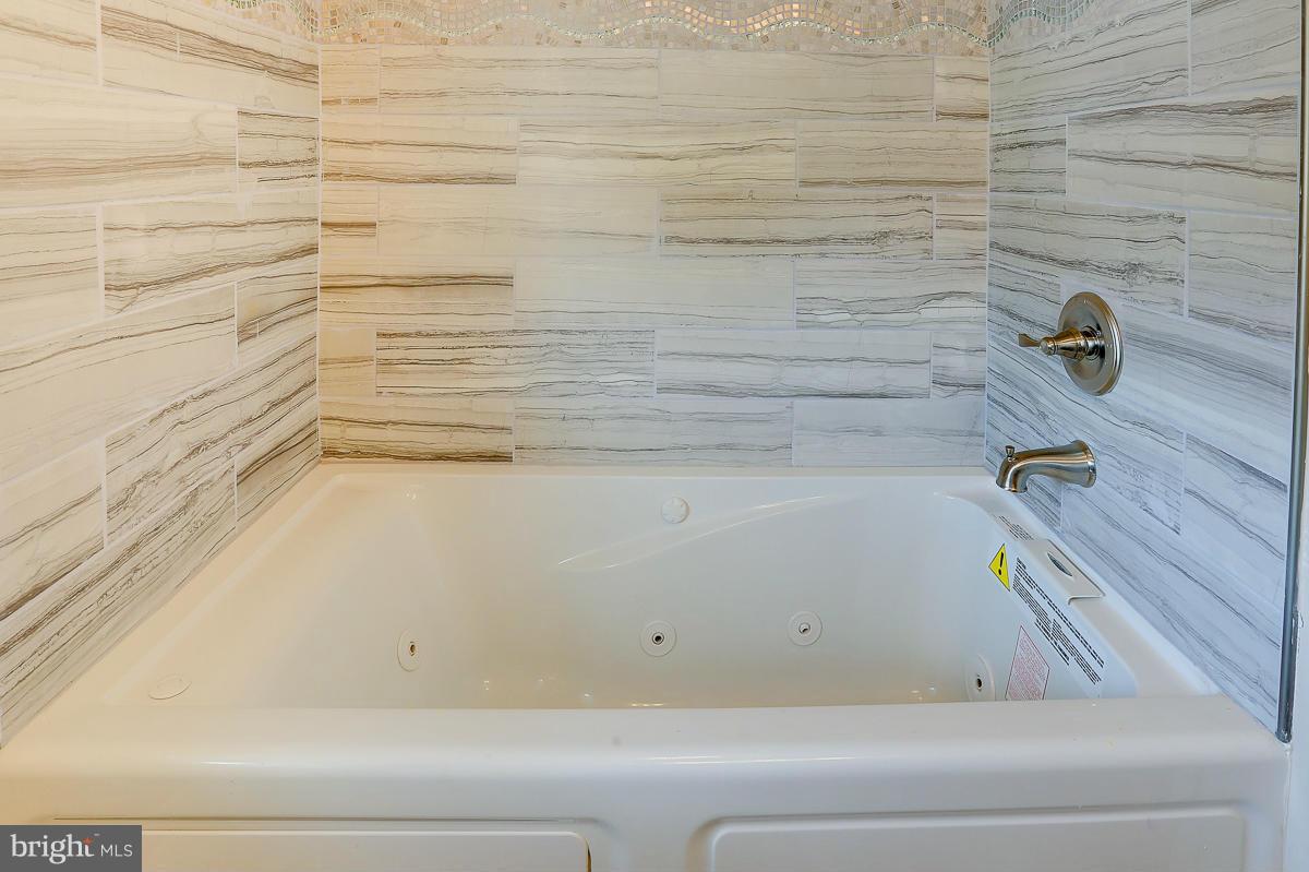 3934 Cedardale Road Baltimore, MD 21215 - Photo 26 of 30 Bath