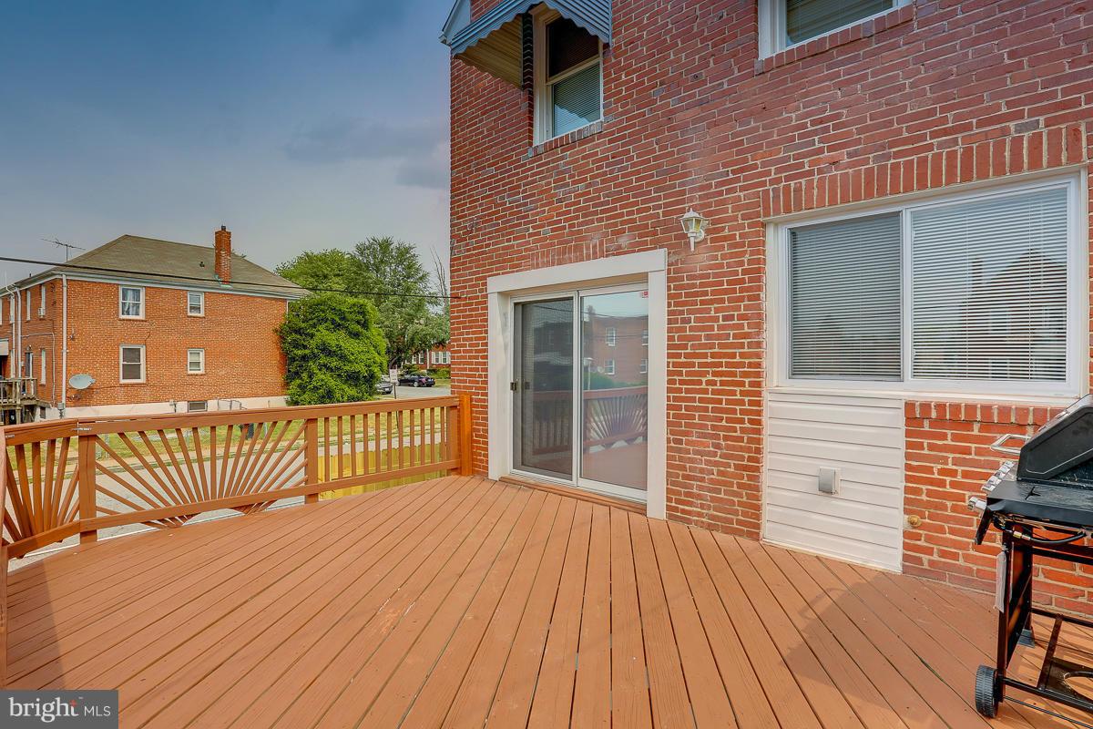 3934 Cedardale Road Baltimore, MD 21215 - Photo 4 of 30 Exterior (Rear)