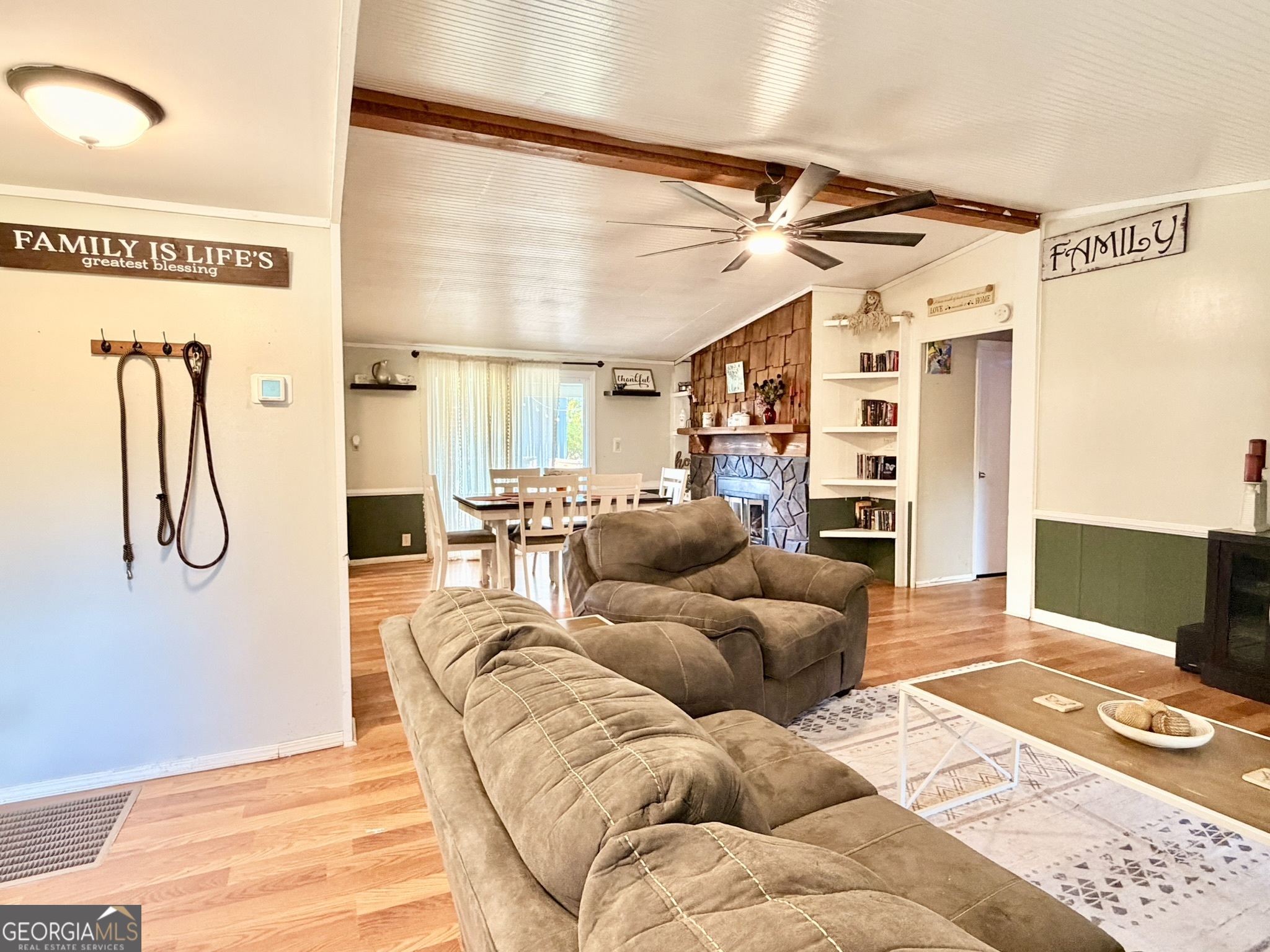 94 Country Place Temple, GA 30179 - Photo 14 of 36 a living room with furniture and a rug
