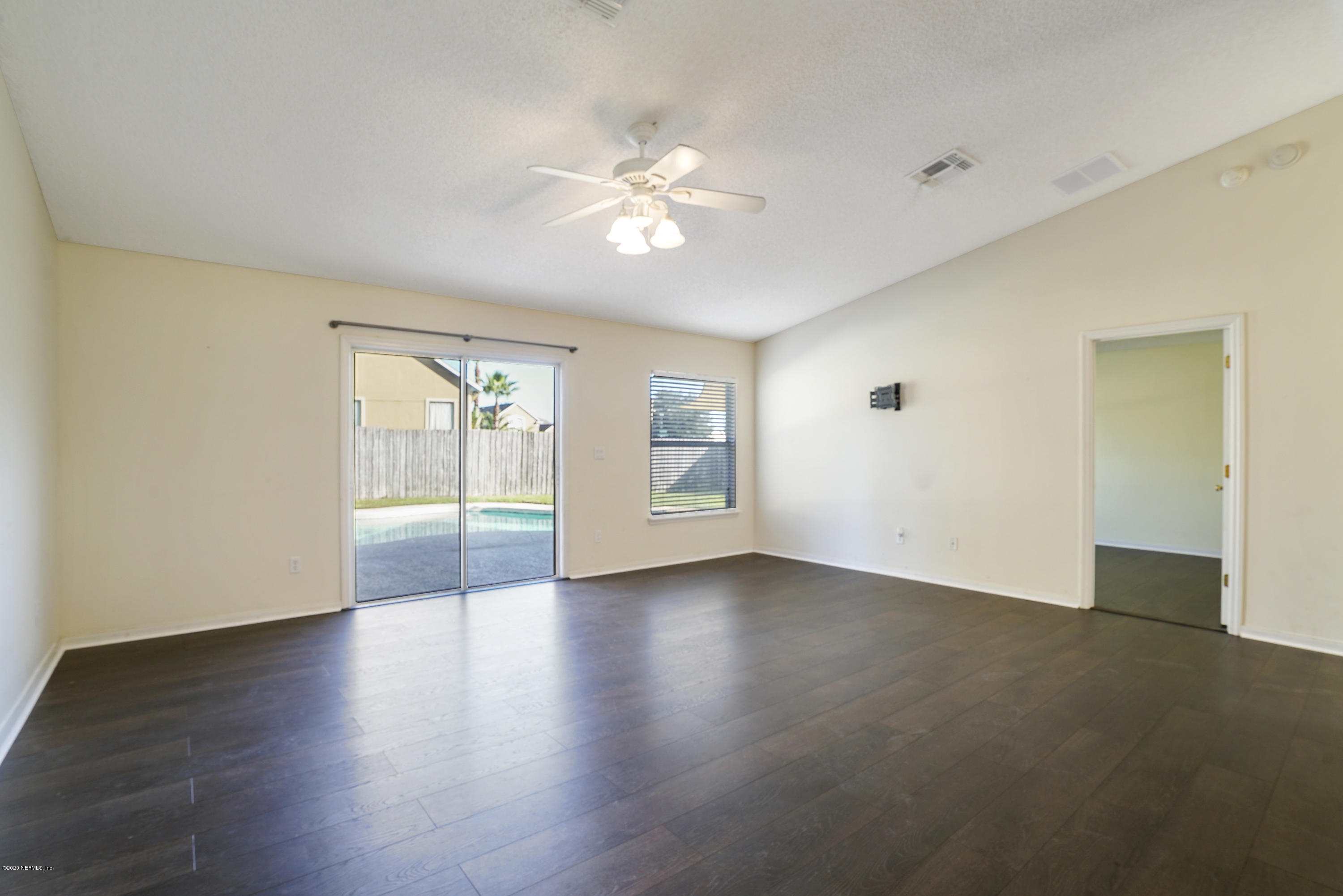 10115 Rising Mist Lane Jacksonville, FL 32221 - Photo 8 of 20 DSC08610