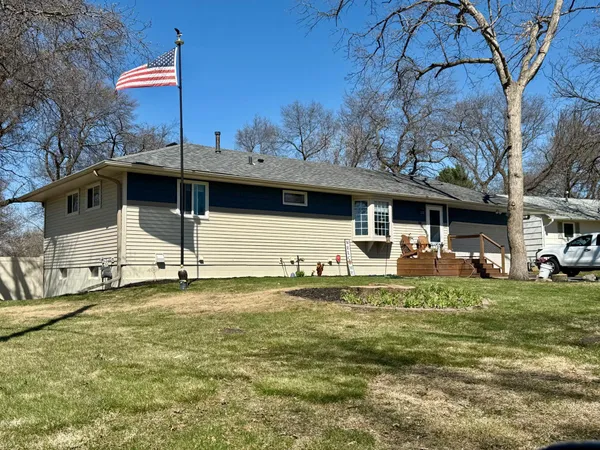 $370,000 | 705 118th Avenue Northeast, Blaine, MN 55434