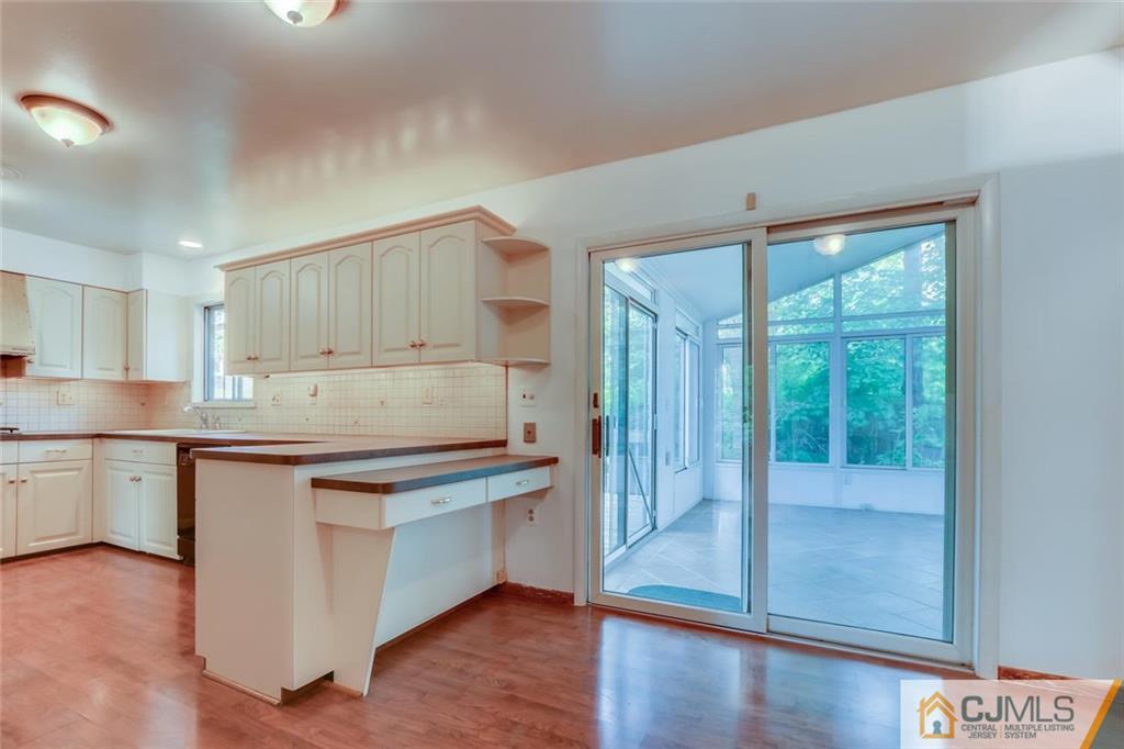 33 Hamlin Road East Brunswick, NJ 08816 - Photo 13 of 25 Gallery Image 13