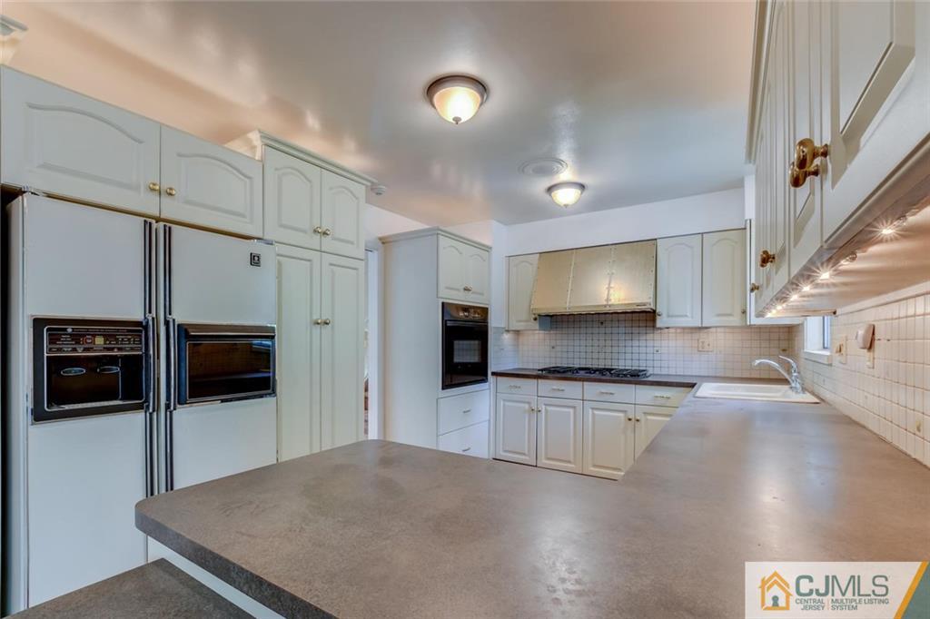 33 Hamlin Road East Brunswick, NJ 08816 - Photo 14 of 25 Gallery Image 14