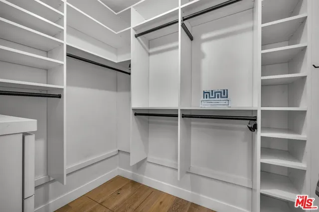 $1,375,000 | 16645 West Magnolia Boulevard, Encino, CA 91316