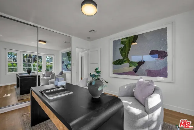 $1,375,000 | 16645 West Magnolia Boulevard, Encino, CA 91316