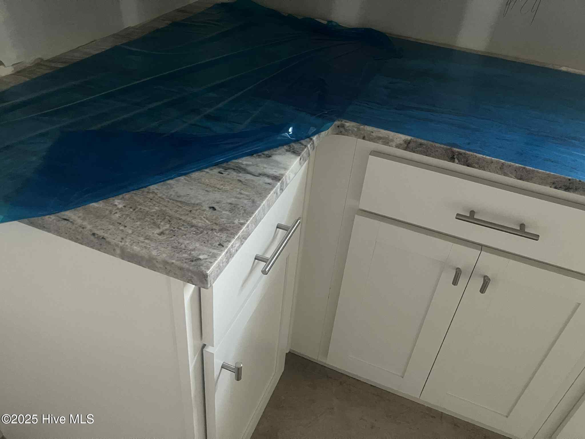 5717 Sloop Court New Bern, NC 28560 - Photo 3 of 24 c4241007-2c77-4690-a116-38f47b3aa2c5