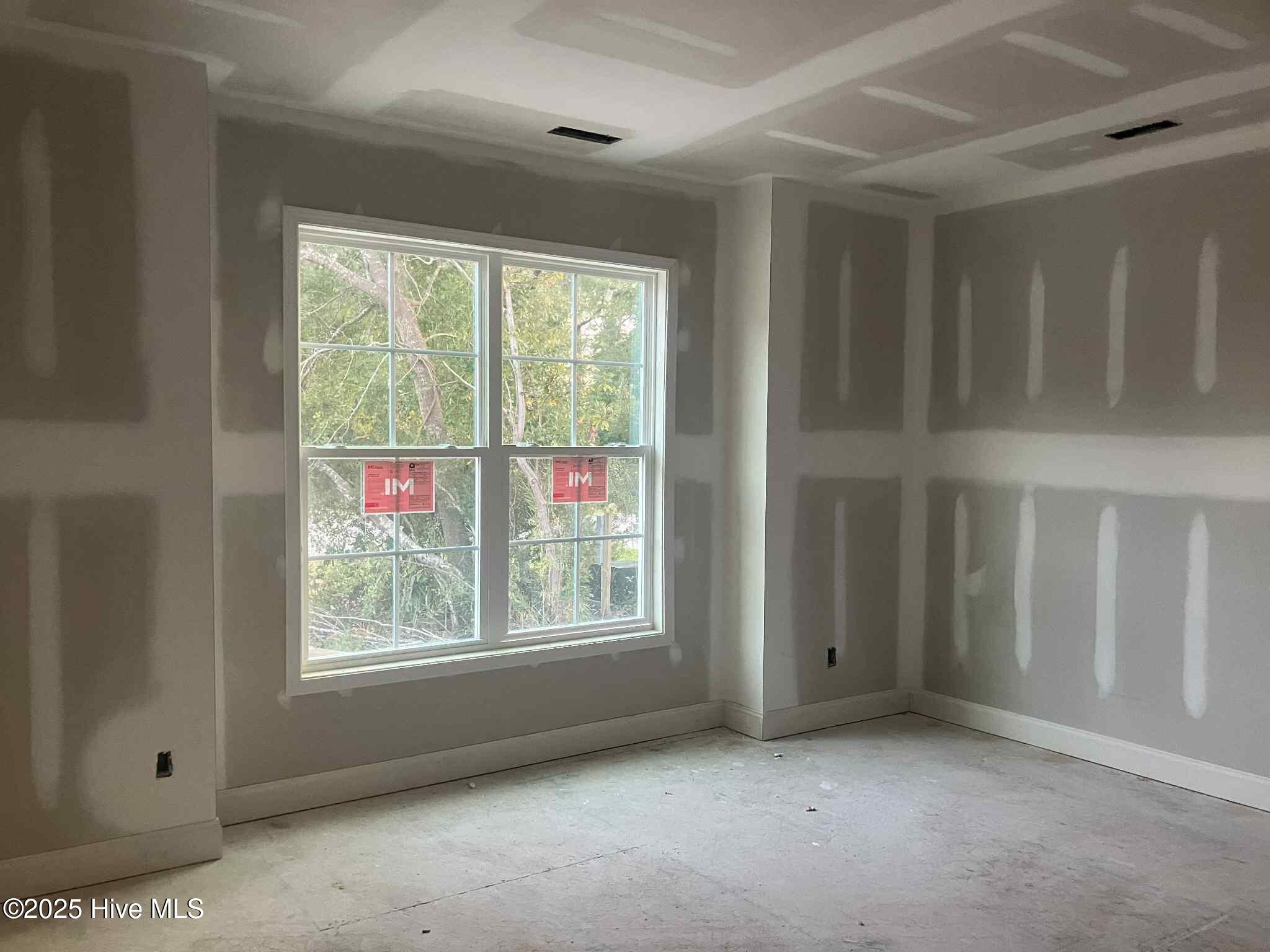 5717 Sloop Court New Bern, NC 28560 - Photo 4 of 24 ec73758c-4426-434f-acbe-3f429a724604