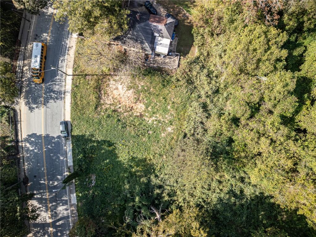 889 Hollywood Road Northwest Atlanta, GA 30318 - Photo 12 of 27