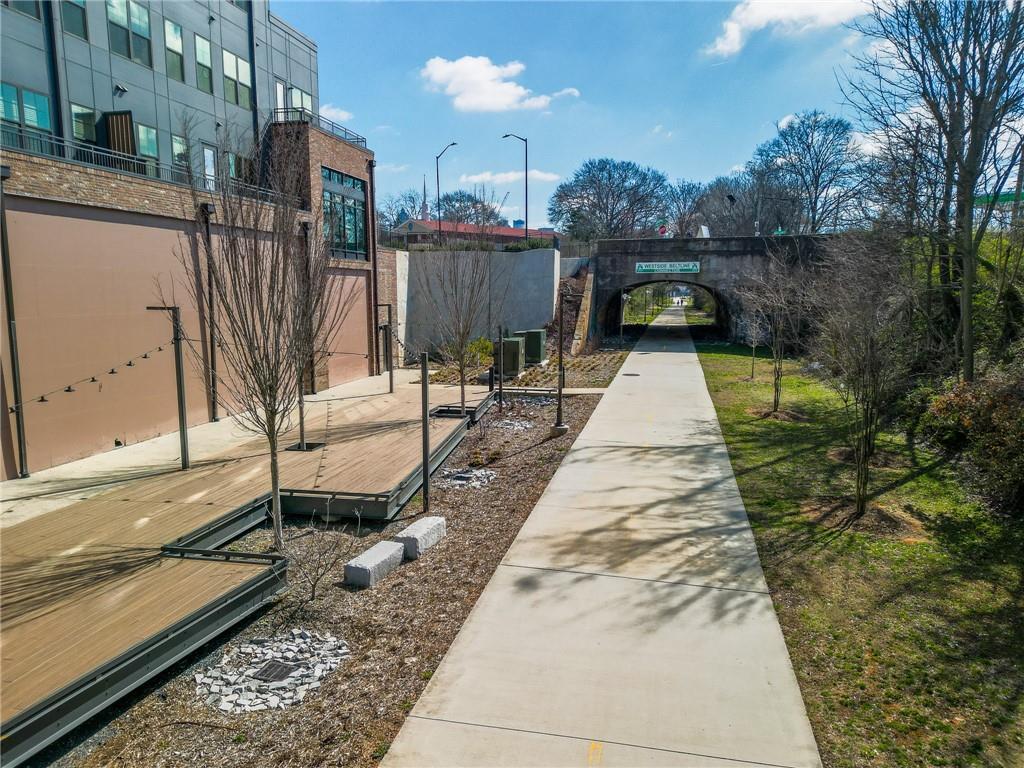 889 Hollywood Road Northwest Atlanta, GA 30318 - Photo 24 of 27