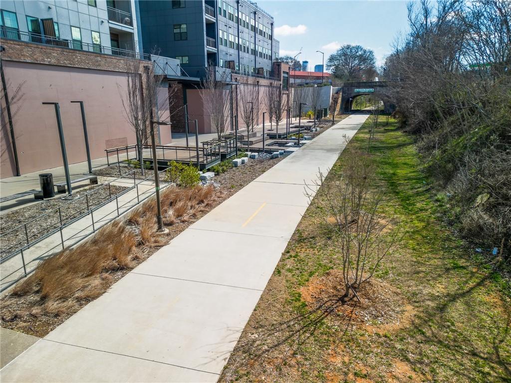 889 Hollywood Road Northwest Atlanta, GA 30318 - Photo 26 of 27