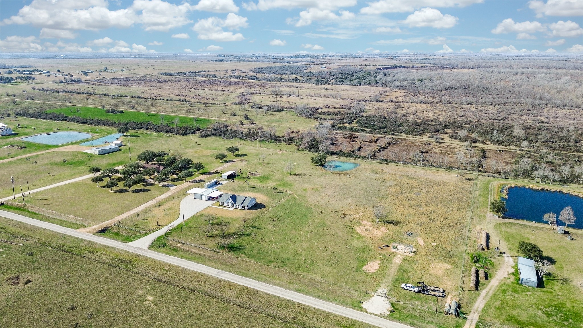 1108 County Road 475 Wharton, TX 77488 - Photo 3 of 36
