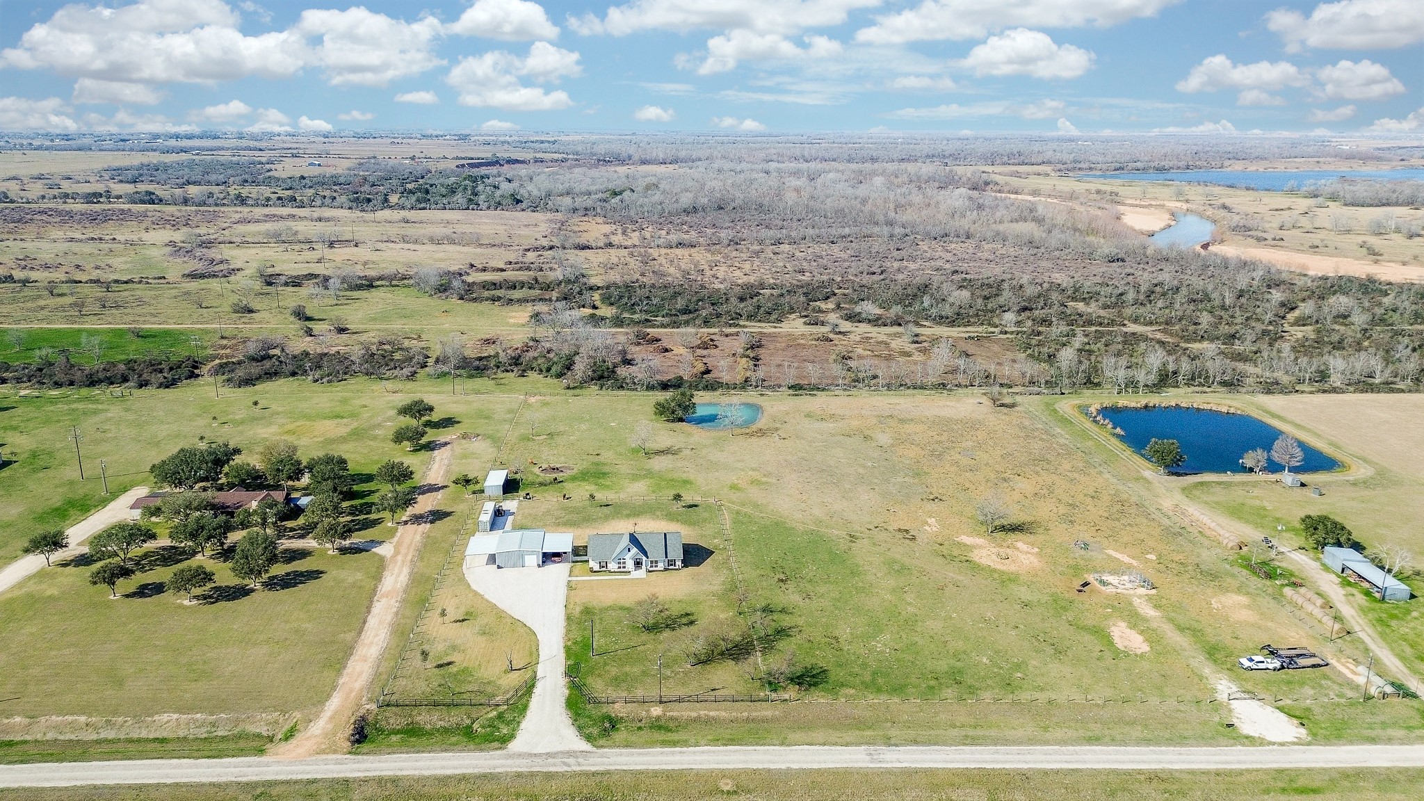 1108 County Road 475 Wharton, TX 77488 - Photo 4 of 36