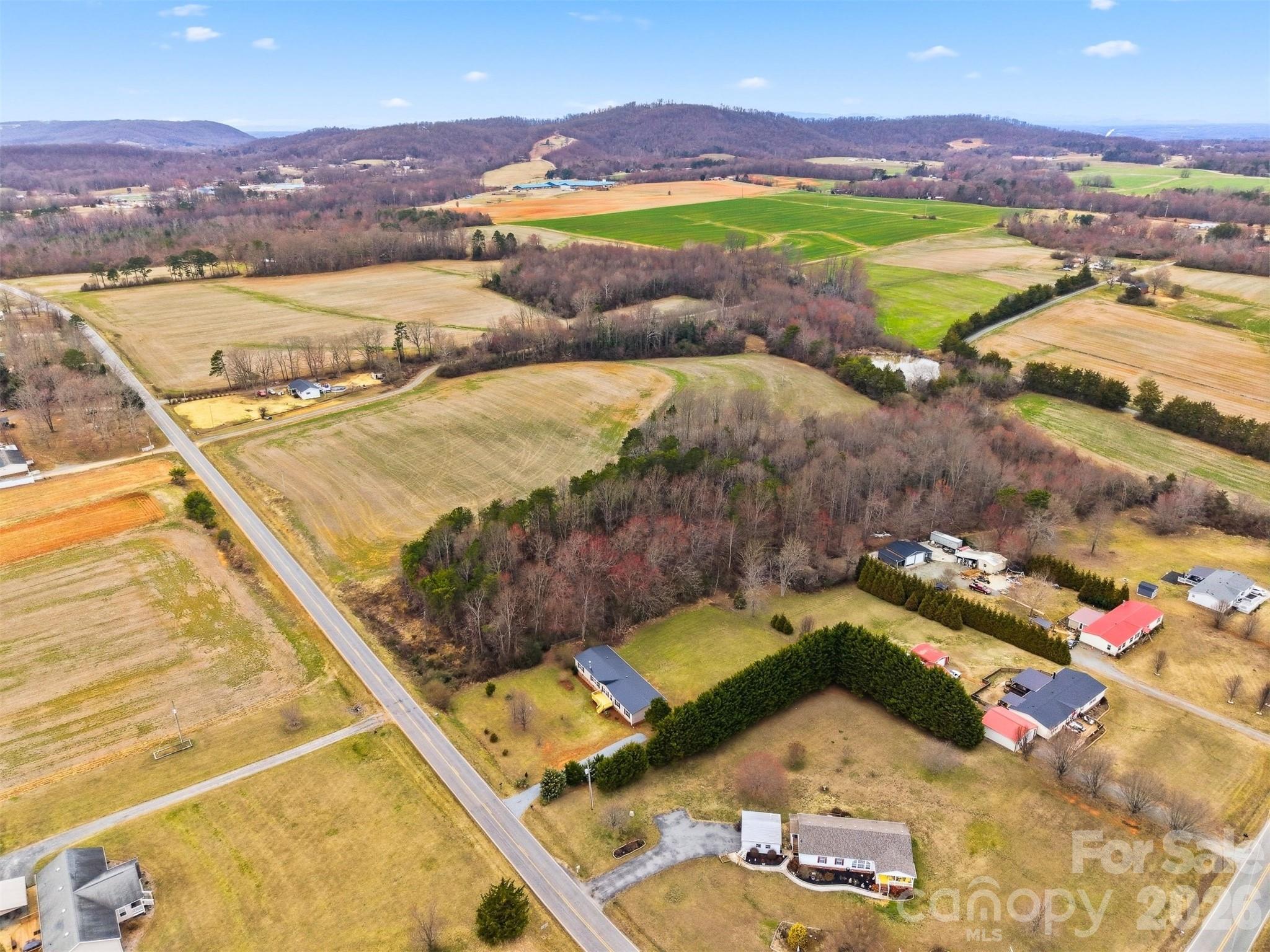 3150 Cranberry Road Boonville, NC 27011 - Photo 40 of 45 a view of a balcony with an outdoor space
