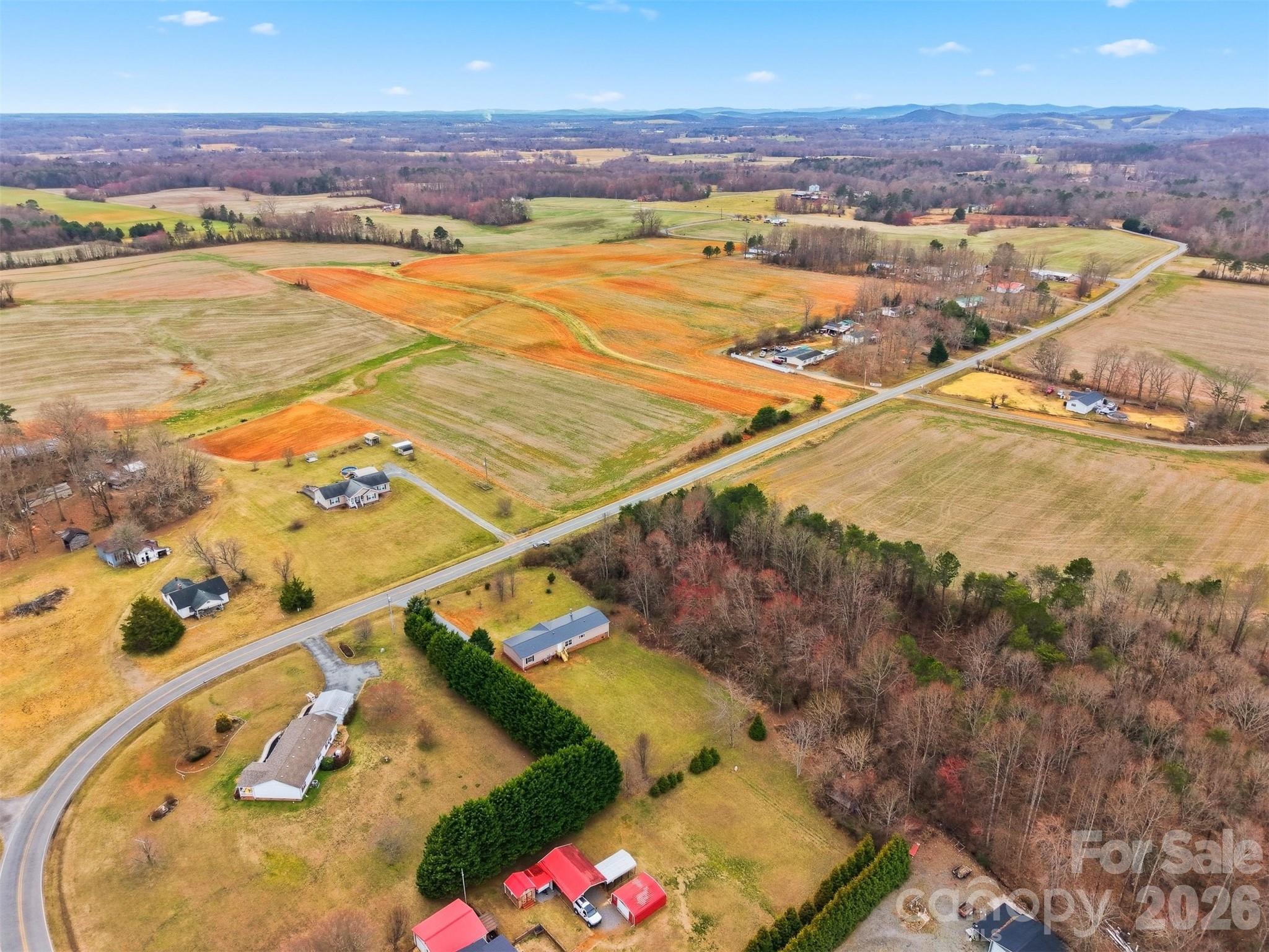 3150 Cranberry Road Boonville, NC 27011 - Photo 41 of 45 a view of an ocean and beach