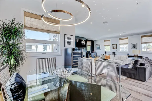 $3,095,000 | 1074 7th Street, Hermosa Beach, CA 90254