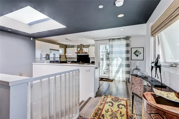 $3,095,000 | 1074 7th Street, Hermosa Beach, CA 90254