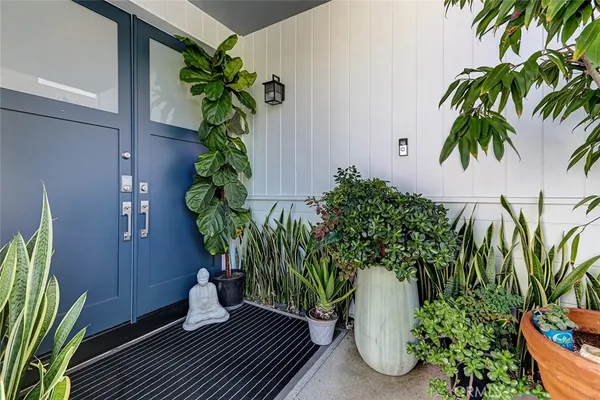 $3,095,000 | 1074 7th Street, Hermosa Beach, CA 90254