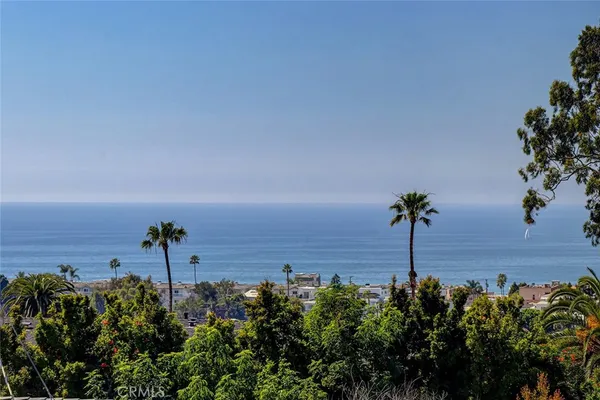 $3,095,000 | 1074 7th Street, Hermosa Beach, CA 90254