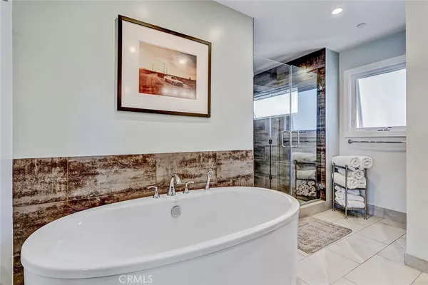 $3,095,000 | 1074 7th Street, Hermosa Beach, CA 90254