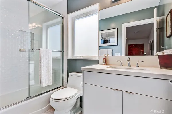 $3,095,000 | 1074 7th Street, Hermosa Beach, CA 90254