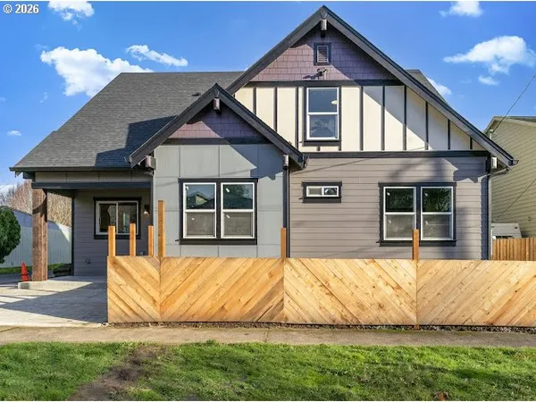 $750,000 | 550 Southeast 8th Avenue, Hillsboro, OR 97123