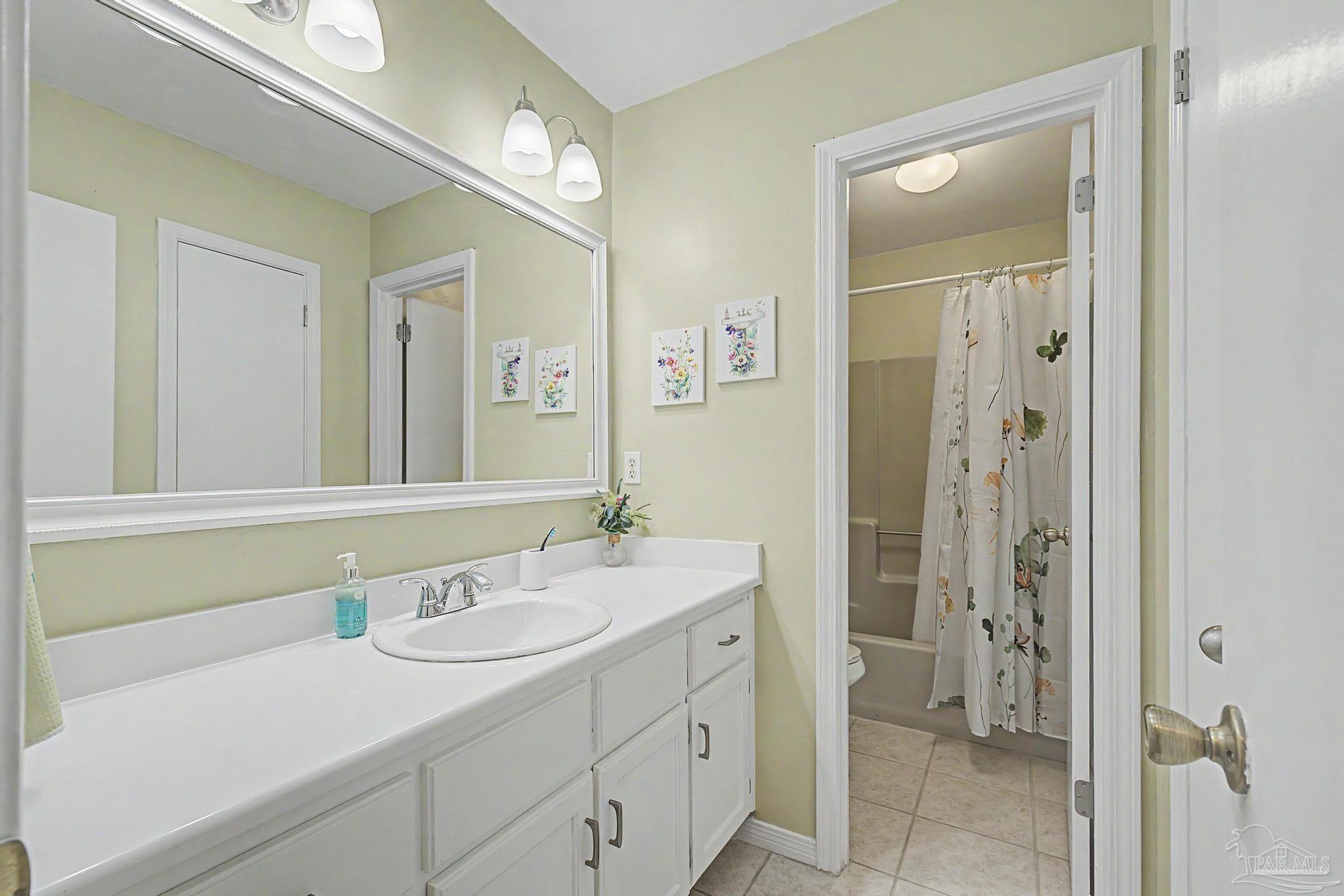5601 Windermere Trace Pace, FL 32571 - Photo 37 of 69