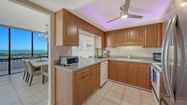 $1,375,000 | 5300 Ocean Boulevard, Unit 301, Sarasota, FL 34242