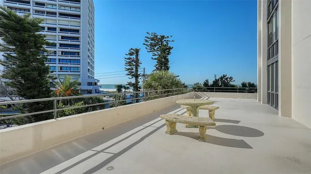 $1,375,000 | 5300 Ocean Boulevard, Unit 301, Sarasota, FL 34242