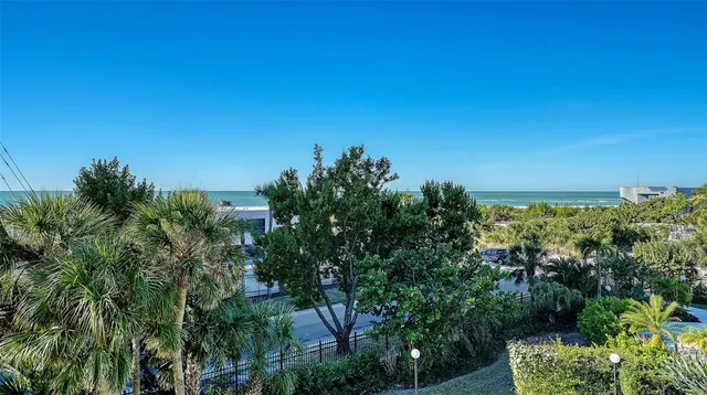 $1,375,000 | 5300 Ocean Boulevard, Unit 301, Sarasota, FL 34242