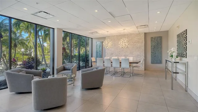 $1,375,000 | 5300 Ocean Boulevard, Unit 301, Sarasota, FL 34242