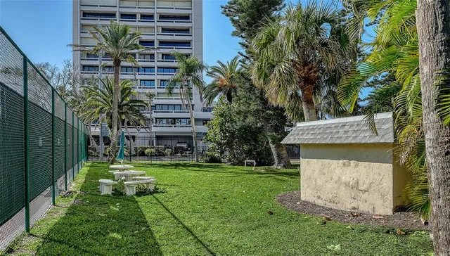 $1,375,000 | 5300 Ocean Boulevard, Unit 301, Sarasota, FL 34242