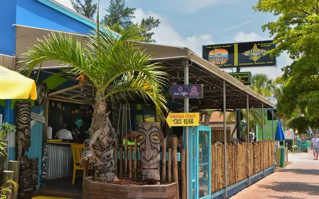 $1,375,000 | 5300 Ocean Boulevard, Unit 301, Sarasota, FL 34242