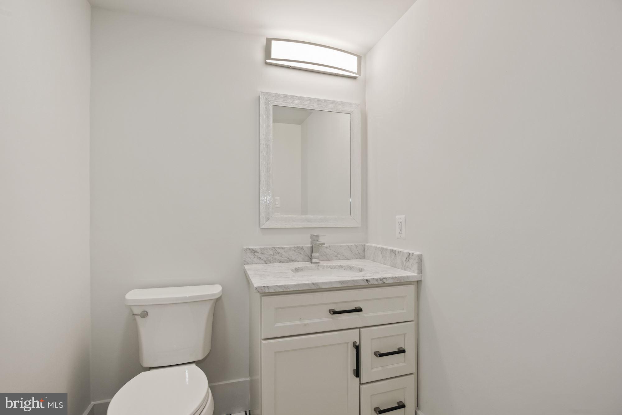 6709 Old Chesterbrook Road McLean, VA 22101 - Photo 24 of 45